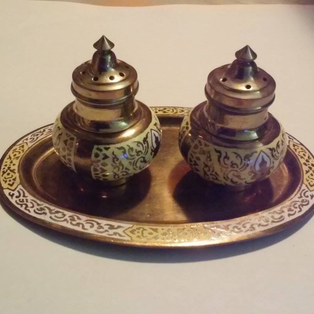 Asian Style Salt and Pepper Shakers On Tray 5"x 3 1/4 Shakers 3 1/2" Tall 1 3/4"